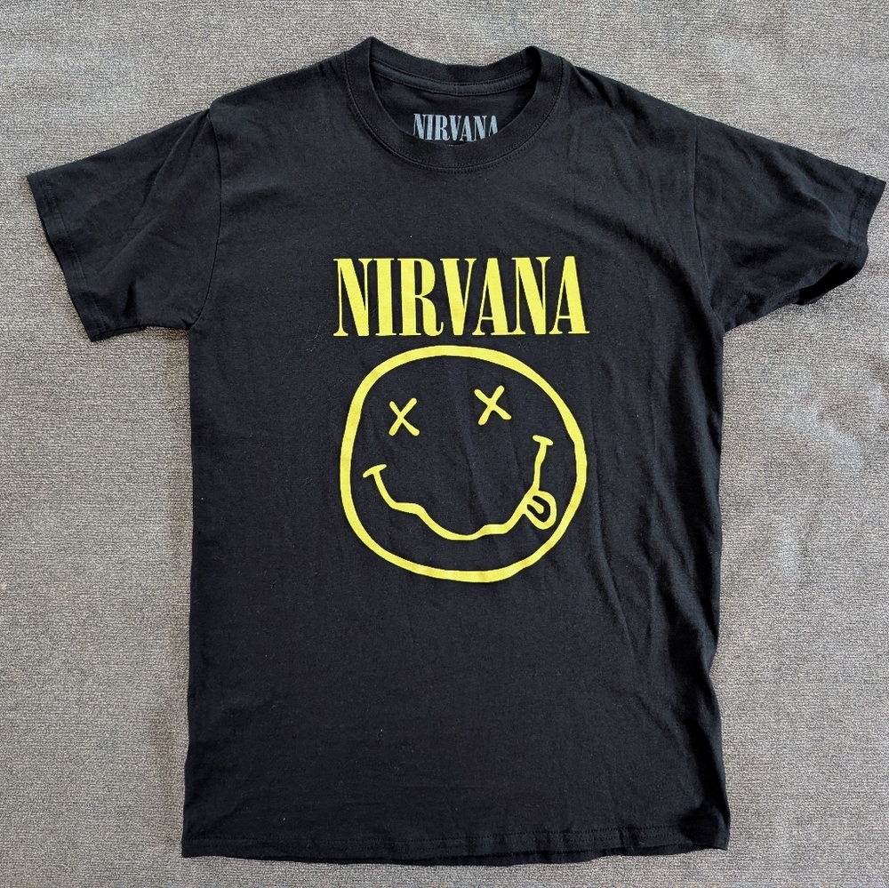 Nirvana Black Tee Size S NWOT